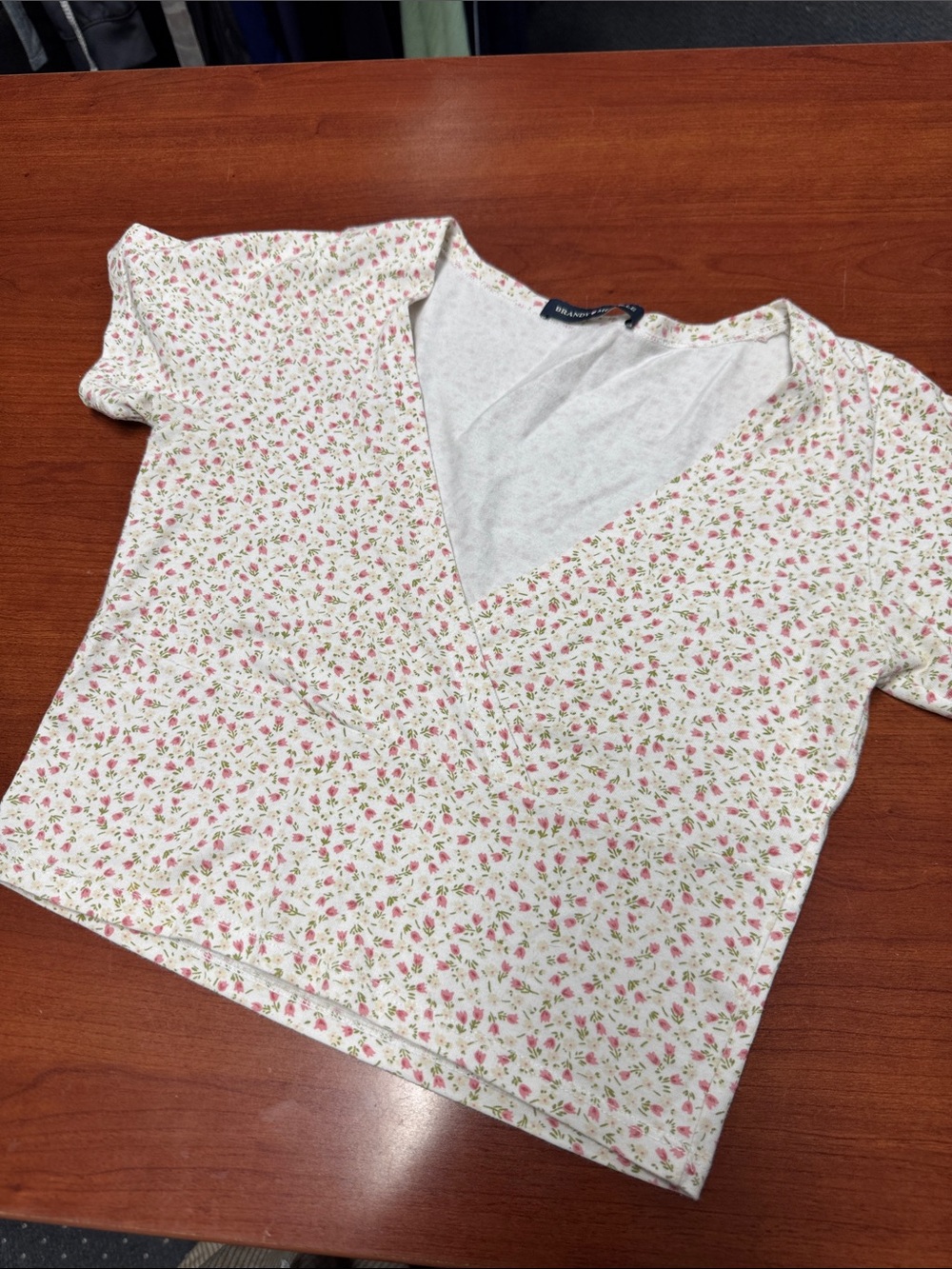 Brandy Melville top // 092035
